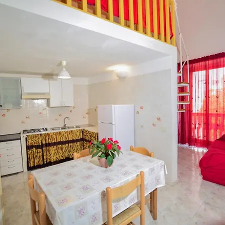 Apartment Casa Lucia *